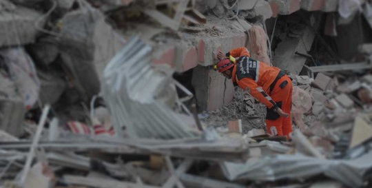 Team Members in Turkey Help After Major Earthquake